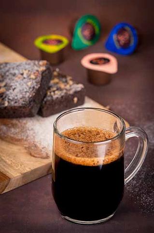 How to Make an Americano (or simple Black Coffee) - Caffè di Artisan